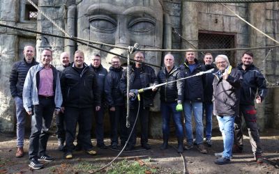 „Gemeinsam für die Natur: Jubiläumsaktion zur Reinigung des Orang-Utan-Geheges im Zoo Osnabrück“