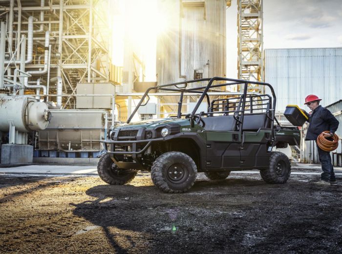 2018 Kawasaki Mule Pro-DXT EPS Diesel in Harrison, New York – das Fahrzeug ist bereit für den Einsatz