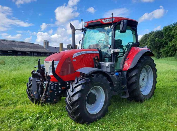 McCormick X6.430 – Leistungsstarker Traktor für Landwirtschaft und Kommunalwirtschaft | Flexibel & robust