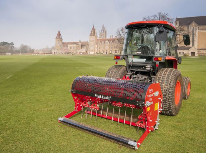 Redexim Golf Sports Equipment – Hochwertige Ausrüstung für perfekte Golfplatzpflege | Effizient & zuverlässig