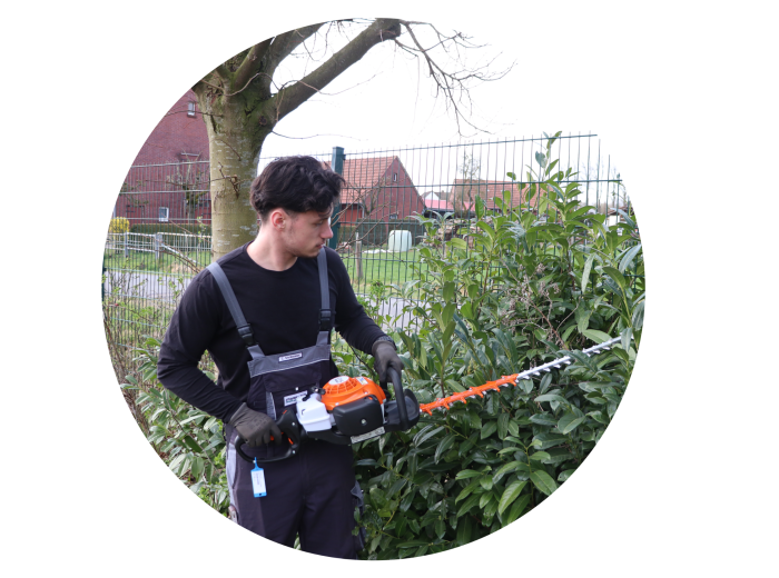 Stihl HS 82 R – Robuste Heckenschere für anspruchsvolle Gartenarbeit