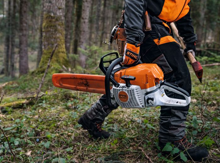 Stihl Kettensäge entdecken und kraftvolle, zuverlässige Schneidleistung für Holzarbeiten nutzen