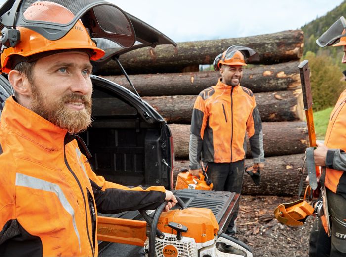 Stihl Mitarbeiter entdecken und Teil eines starken Teams in innovativer Technik werden