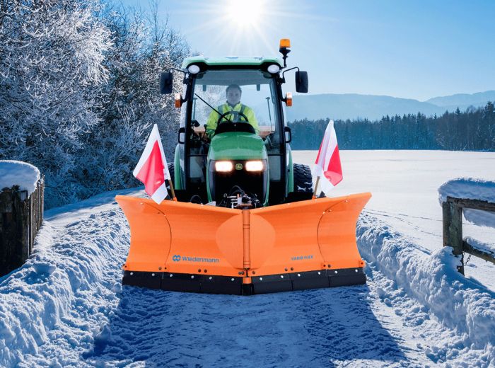 Wiedenmann SnowMaster Vario Flex 3370 – Flexible und effiziente Schneeräumung für große Flächen | Leistungsstark & robust